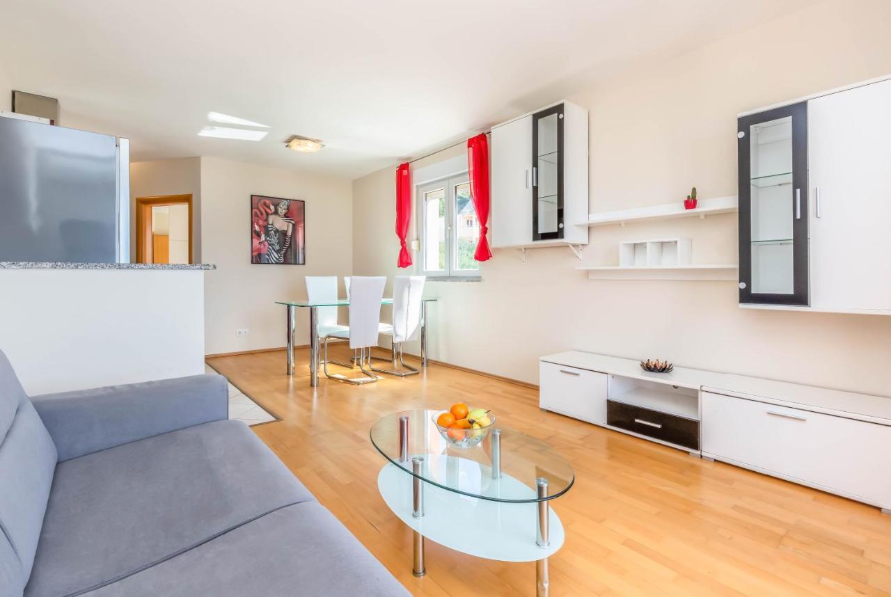 Duće Blue Chill Apartments מראה חיצוני תמונה